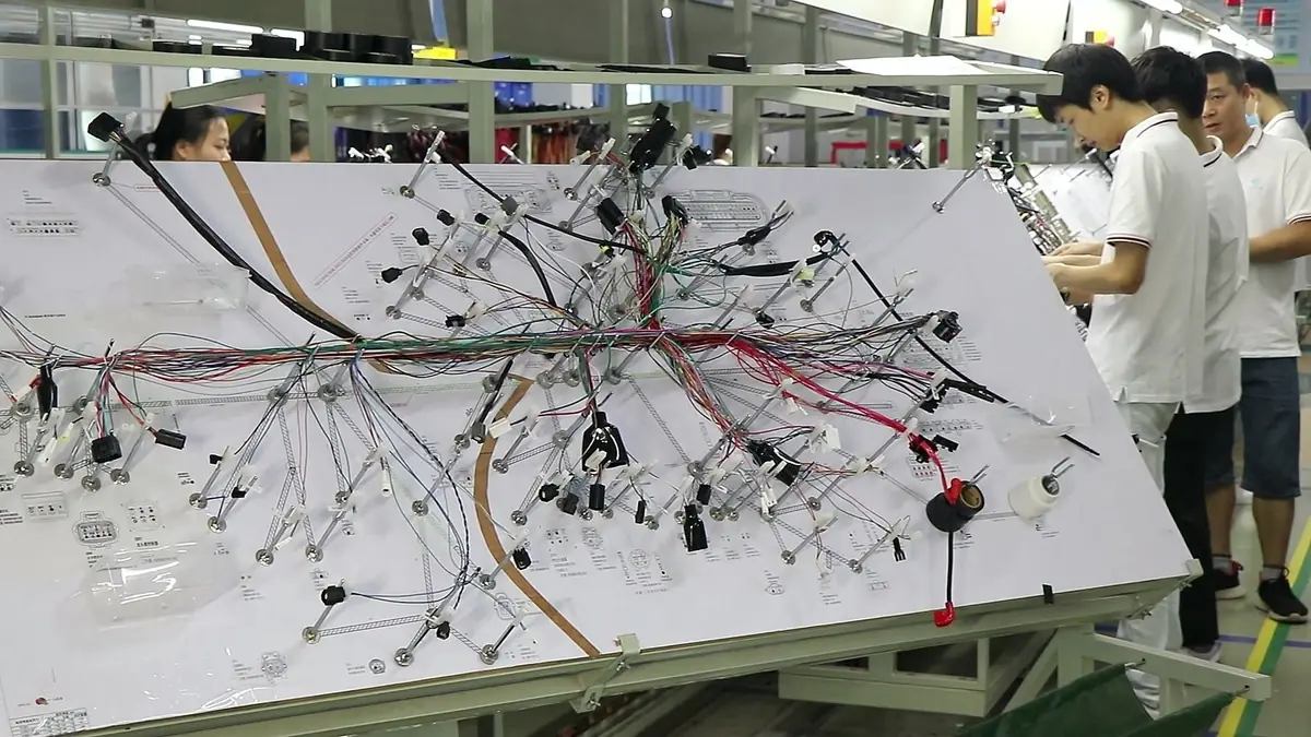 Tractor Wire Harness Assembly and Sealed Automotive Connector Inspection