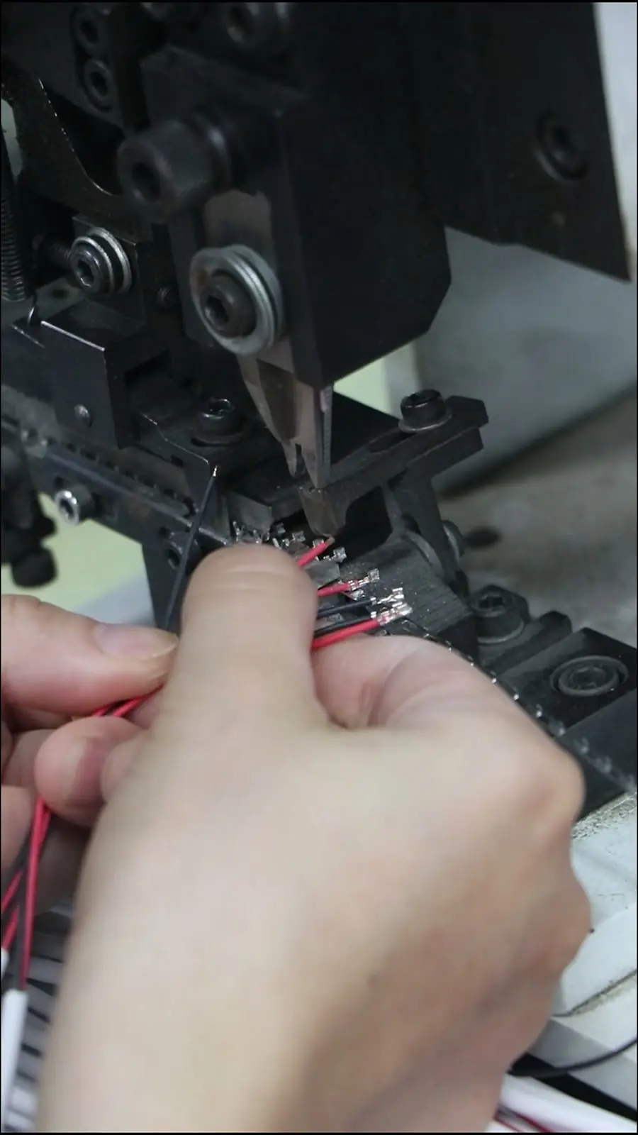 Precision Semi-Automated Terminal Crimping for Custom Wire Assemblies
